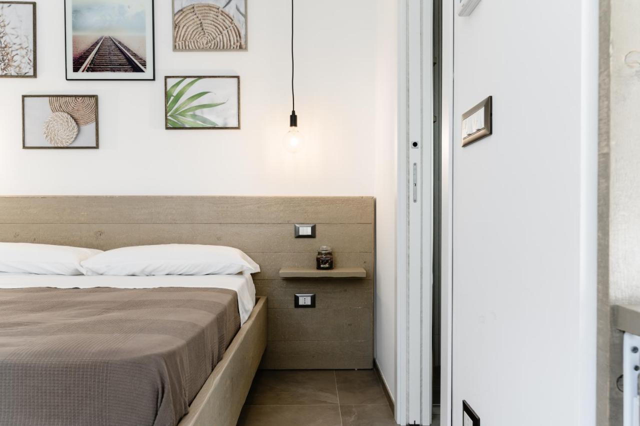 Mandorlocarrubo'S Suite Ostuni Esterno foto