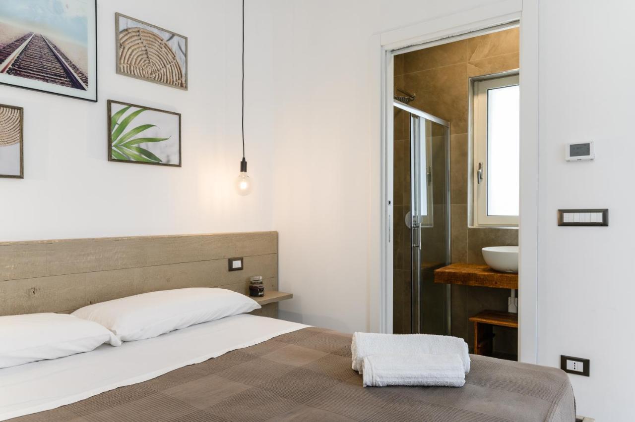 Mandorlocarrubo'S Suite Ostuni Esterno foto